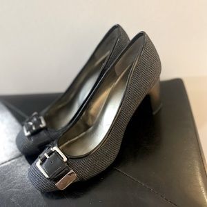 Bandolino Jamel 2 Black/Grey Textile Fabric Pumps, 7.5M